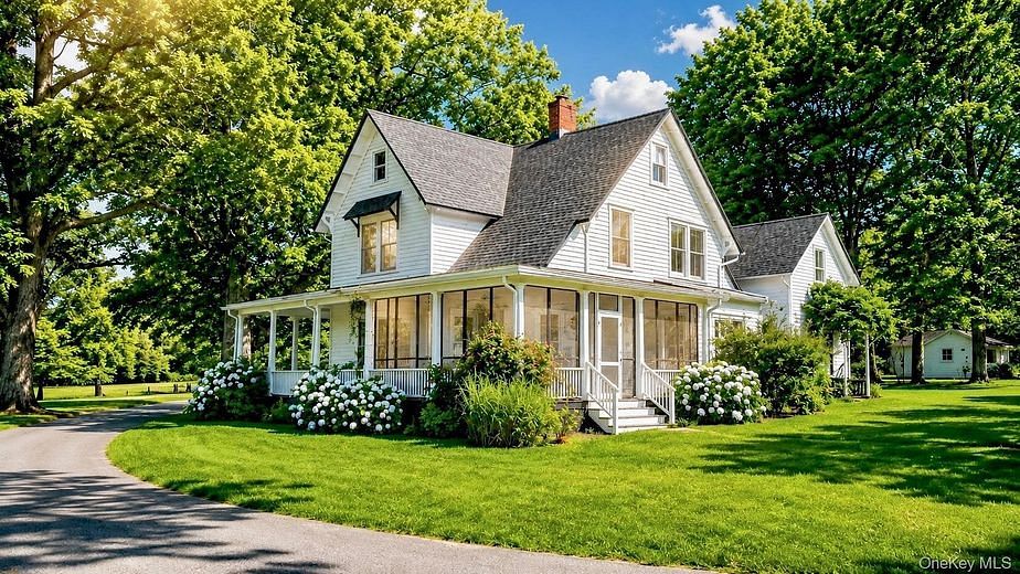 7 Locust Avenue