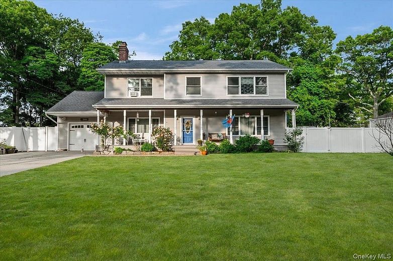 7 Maple Avenue