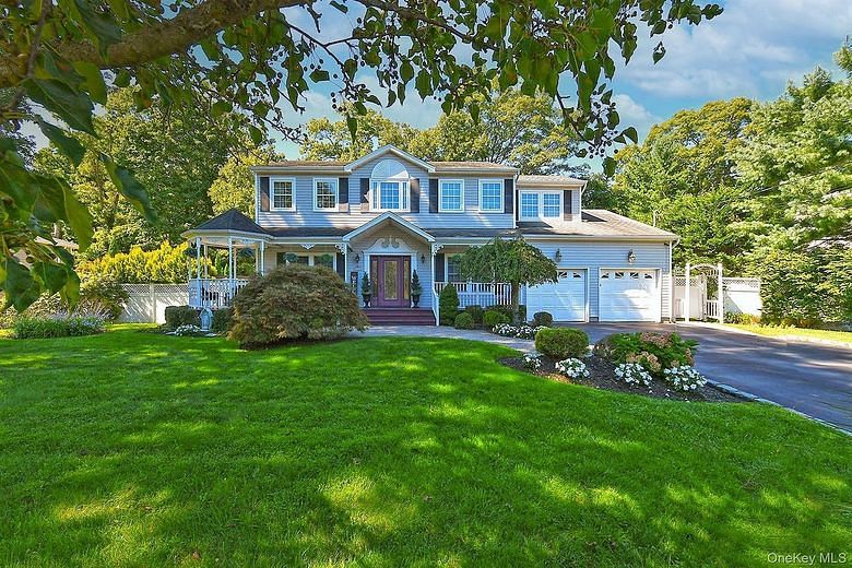 7 Ona Avenue