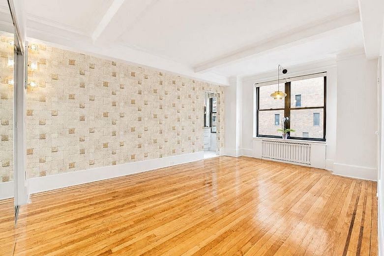 7 Park Avenue #11C