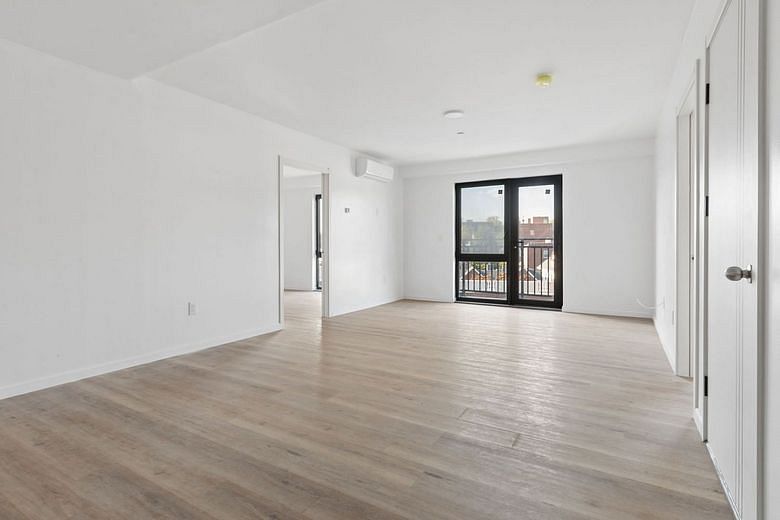 70-25 Queens Boulevard #7H