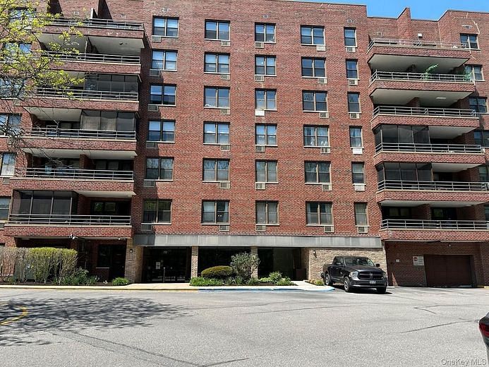 70 Barker Street #609