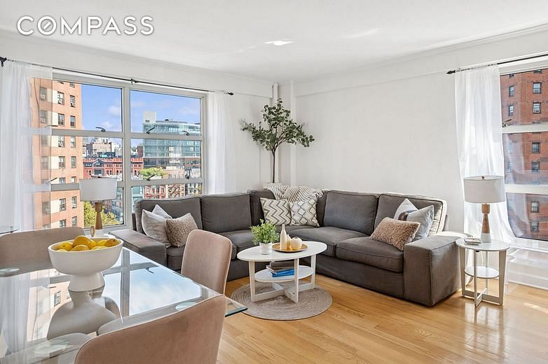 70 La Salle Street #8C