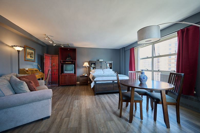 70 La Salle Street #9E