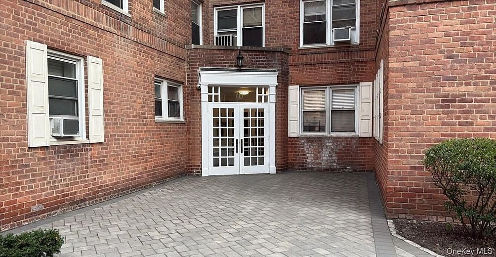 70 Locust Avenue #B114