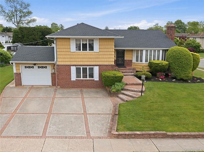 70 Polo Road