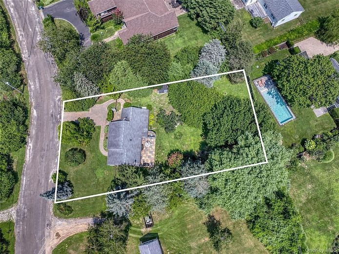 700 Plum Island Lane