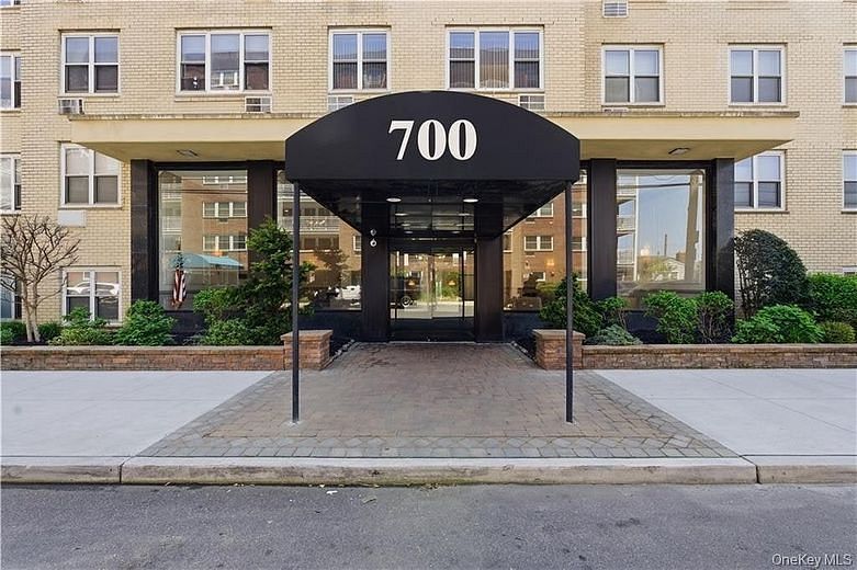 700 Shore Road #2A