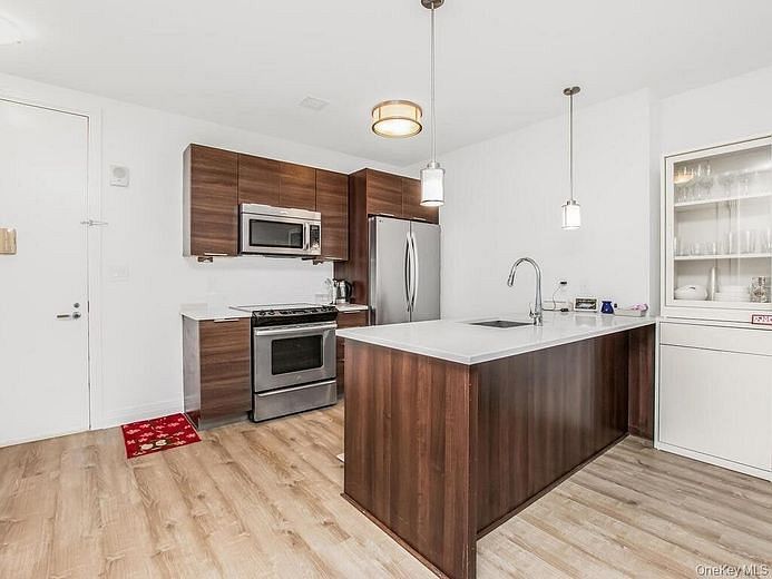 701 Ridge Hill Boulevard #11C