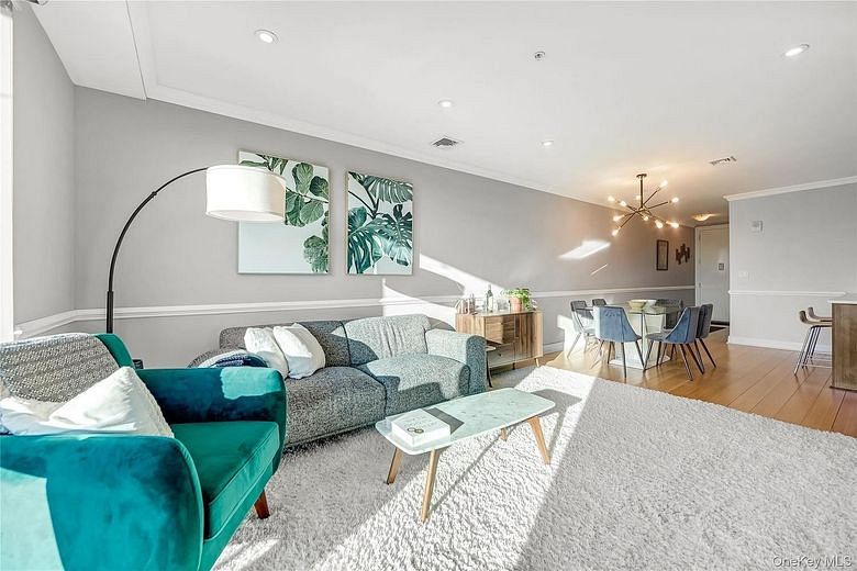 701 Ridge Hill Boulevard #1J