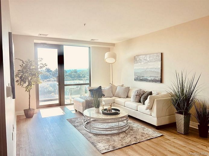 701 Ridge Hill Boulevard #5B