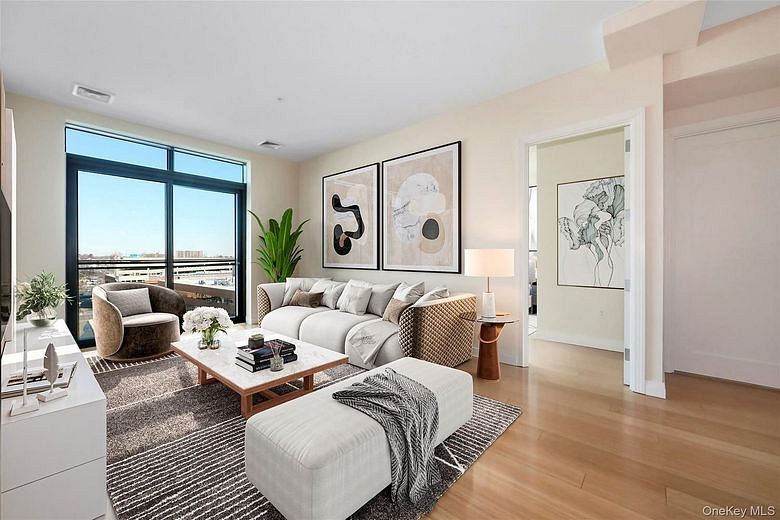 701 Ridge Hill Boulevard #PHE