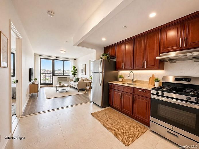 7026 Queens Boulevard #7F