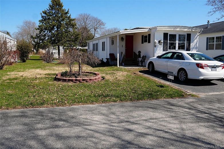 703-106 Fresh Pond Avenue