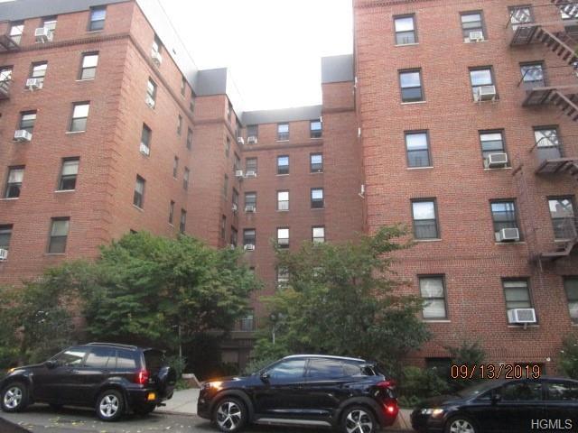 3636 Greystone Avenue #2E in Bronx, Bronx, NY 10463