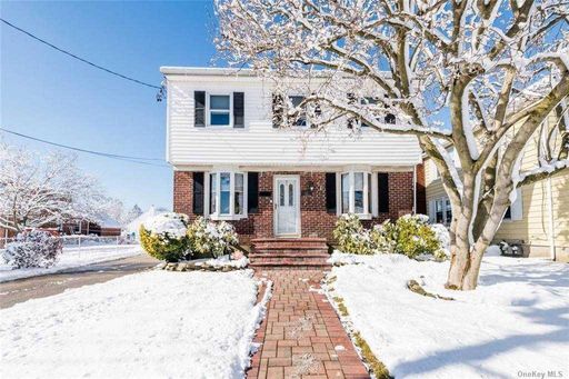 Image 1 of 23 for 56 Higbie Lane in Long Island, West Islip, NY, 11795