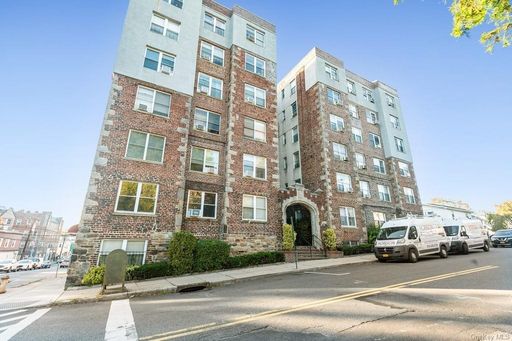 Image 1 of 15 for 305 Sixth Avenue #3H in Westchester, Pelham, NY, 10803