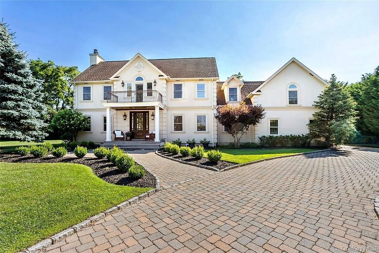 705 Gus Drive