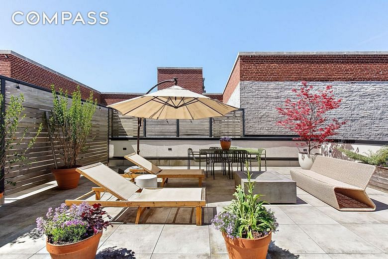 707 Willoughby Avenue #6B