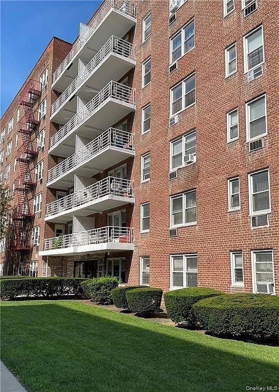 709 Waburton Avenue #7F