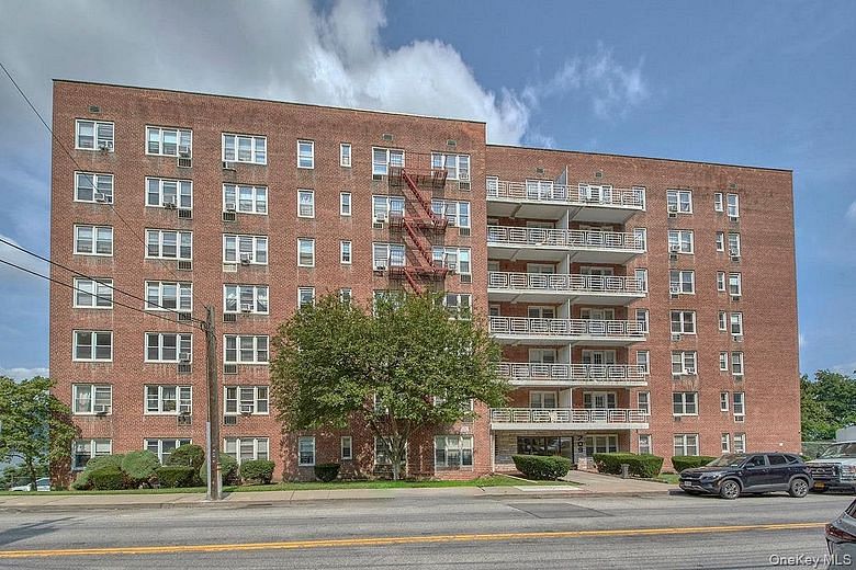 709 Warburton Avenue #2F