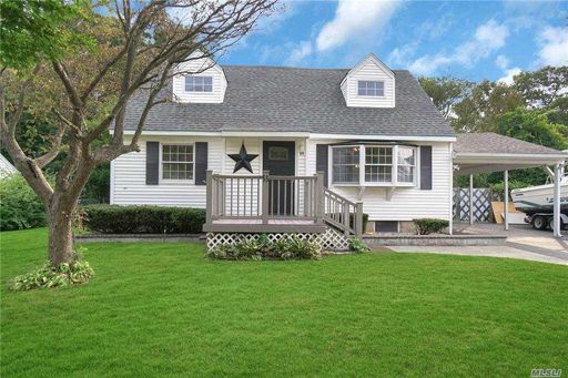 Image 1 of 32 for 55 Center St in Long Island, Ronkonkoma, NY, 11779
