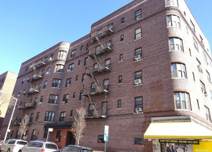 Image 1 of 26 for 83-06 Vietor Avenue #6G in Queens, Elmhurst, NY, 11373