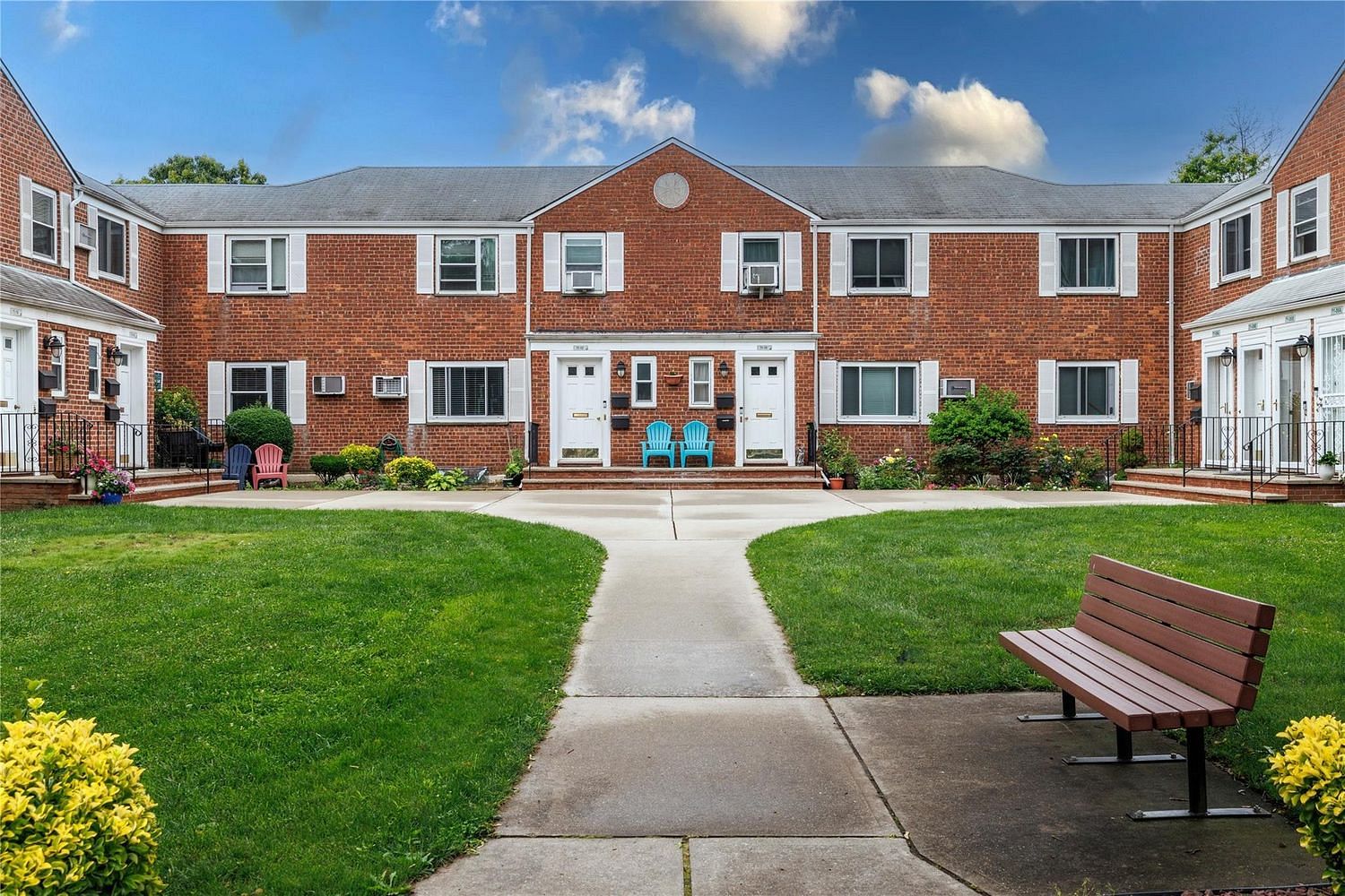 Image 1 of 17 for 71-12 260 Street #H    1st F in Queens, New York, NY, 11004