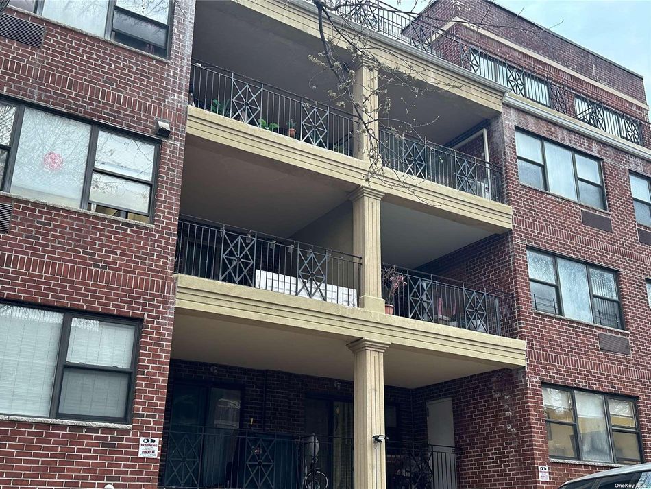 Image 1 of 9 for 71-19 162nd Street #2E in Queens, Fresh Meadows, NY, 11365