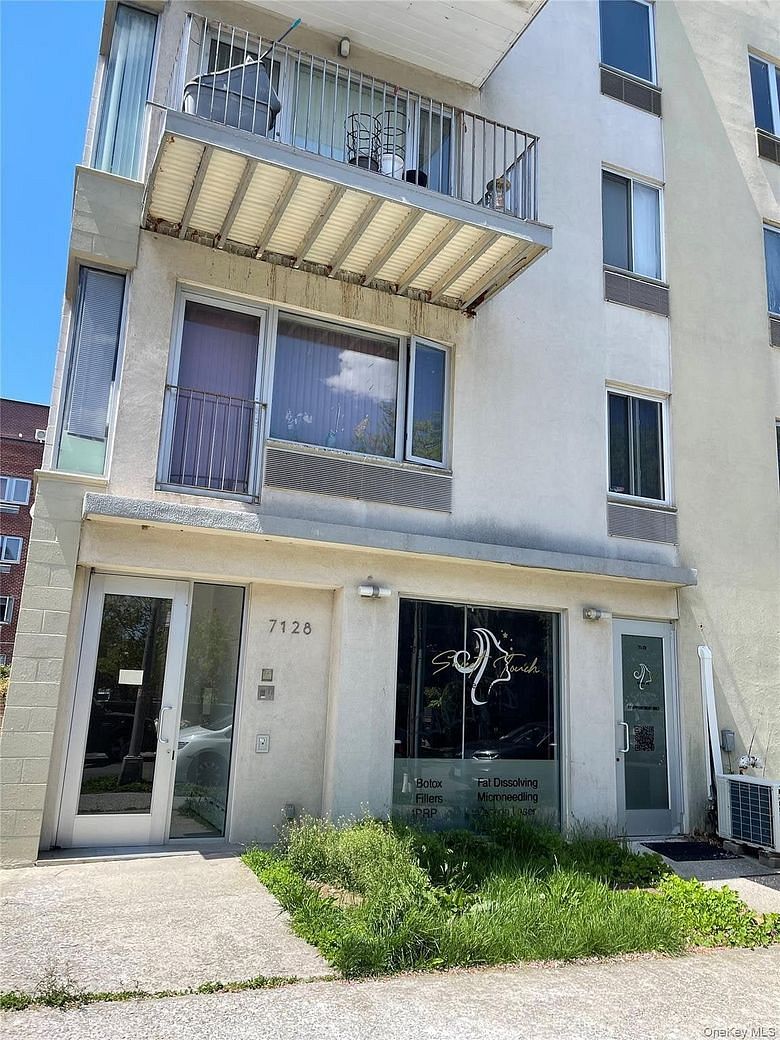 71-28 163rd Street #3B