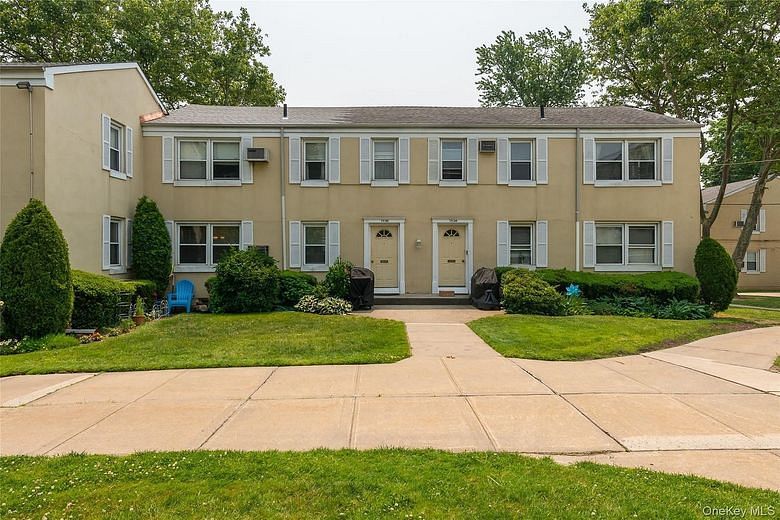 71-36 Little Neck Pkwy #150A