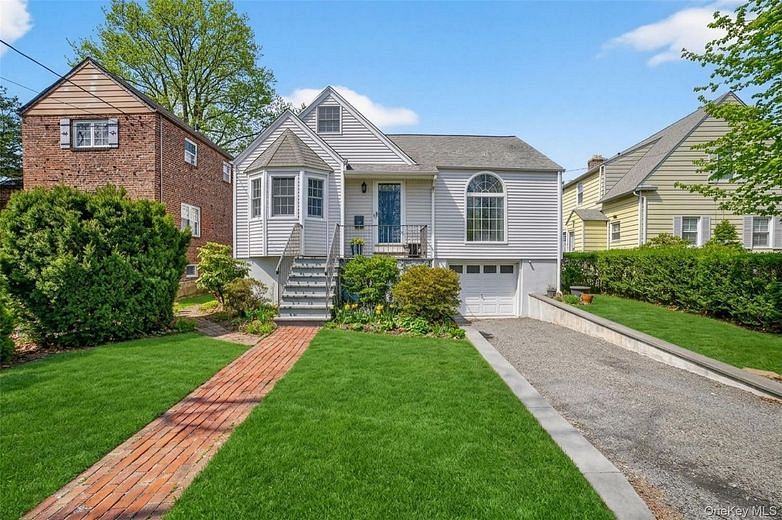 71 Saint Johns Avenue