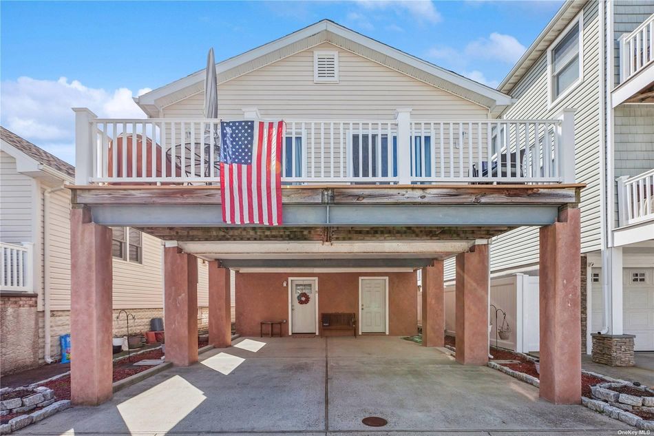 Image 1 of 18 for 71 Vermont Street in Long Island, Long Beach, NY, 11561