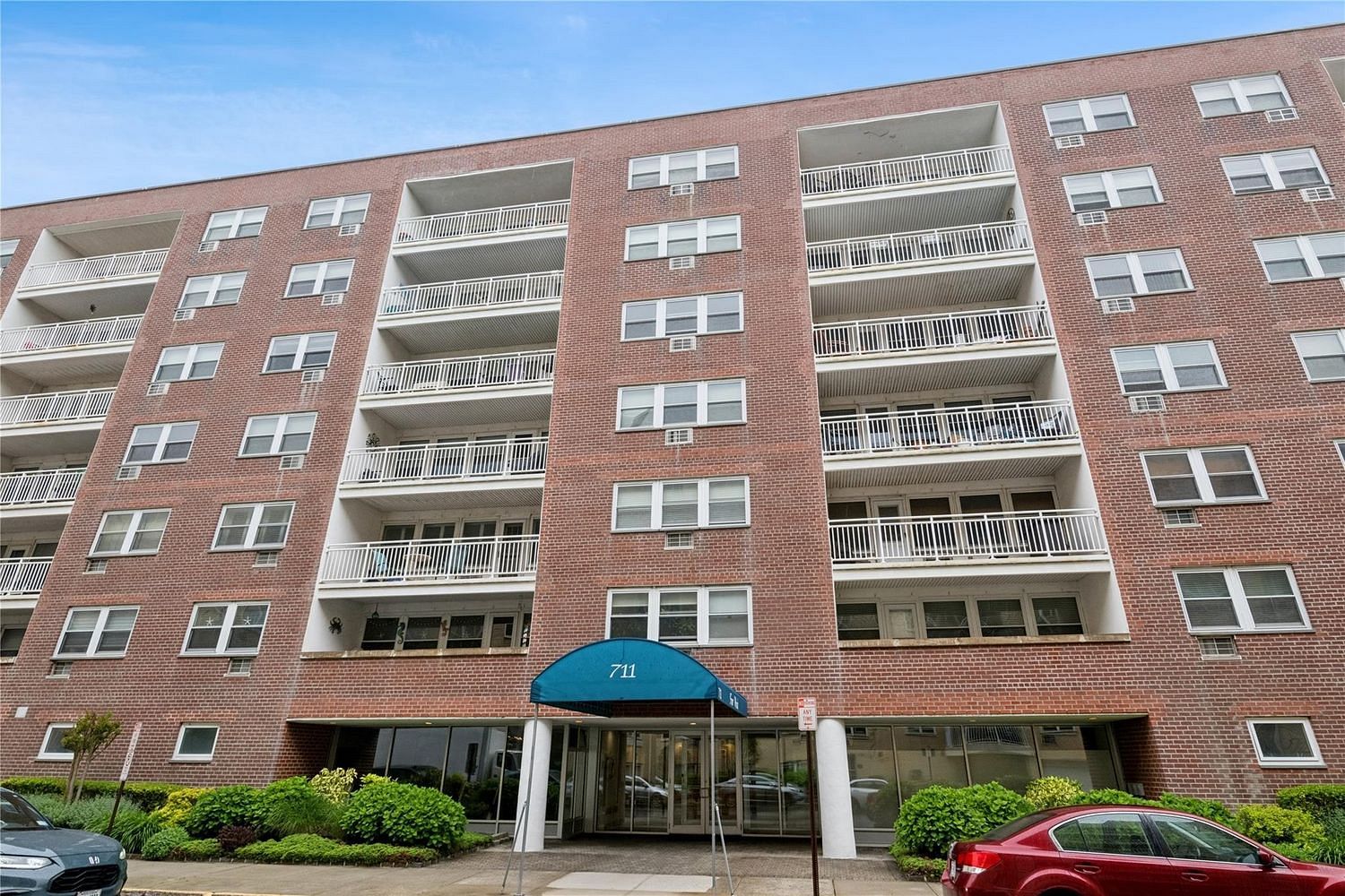 Image 1 of 20 for 711 Shore Road #4F in Long Island, Long Beach, NY, 11561