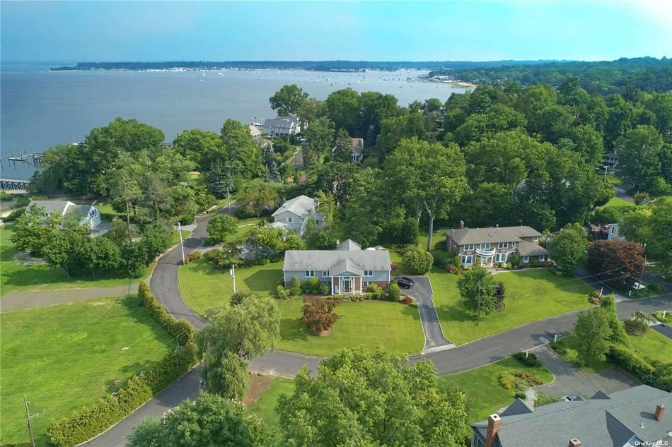 Image 1 of 25 for 70 Lake Road in Long Island, Manhasset, NY, 11030