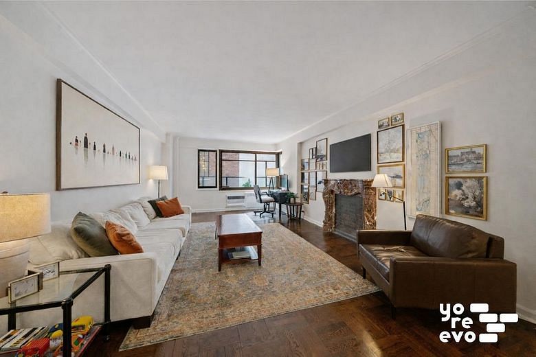 715 Park Avenue #2E