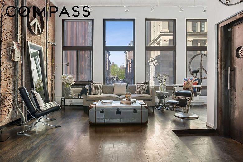 716 Broadway #2