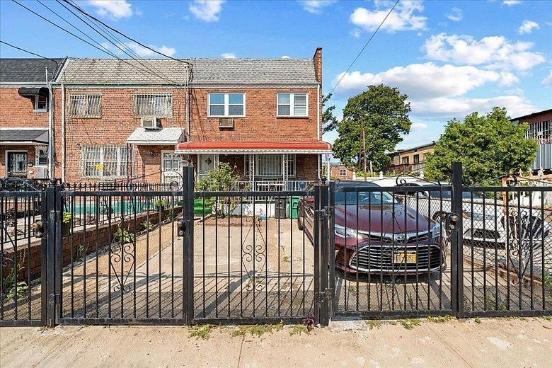 716 Hemlock Street