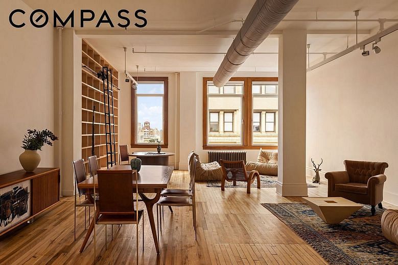 718 Broadway #10A