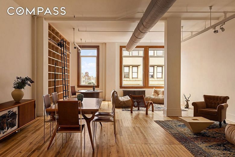 718 Broadway #10A