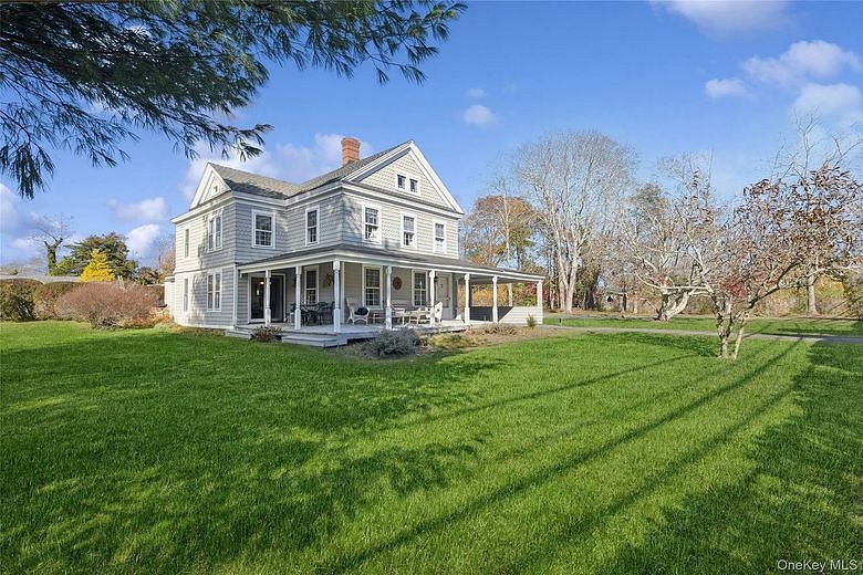 718 Montauk Highway