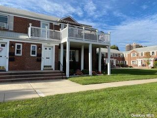 Image 1 of 11 for 72-07 Little Neck Parkway #B-1 in Queens, Glen Oaks, NY, 11004