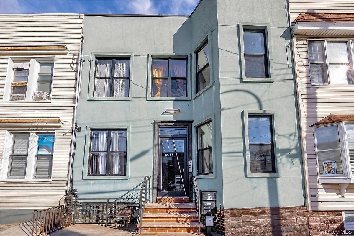 Image 1 of 29 for 72-55 60th Lane #4 in Queens, New York, NY, 11385