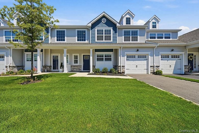 72 Farm Acre Circle