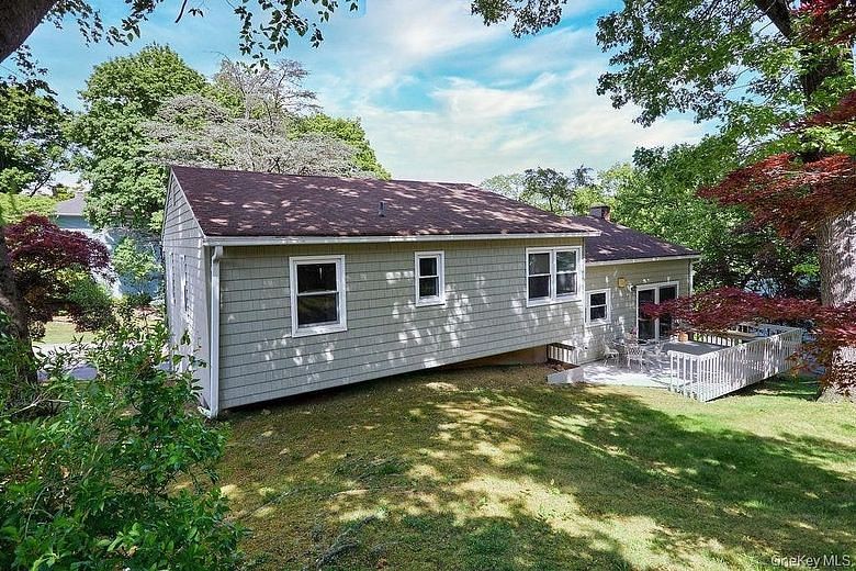 72 Hickory Hill Drive