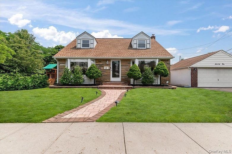 72 Pembrook Drive