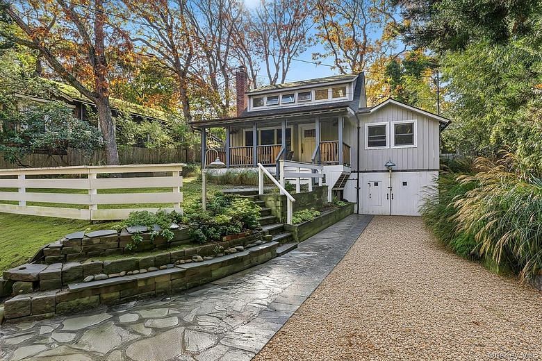 72 Richardson Avenue
