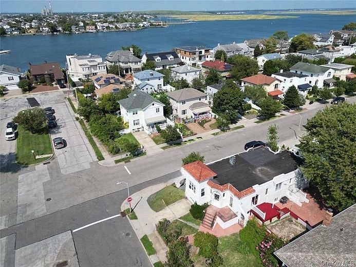 720 Franklin Boulevard