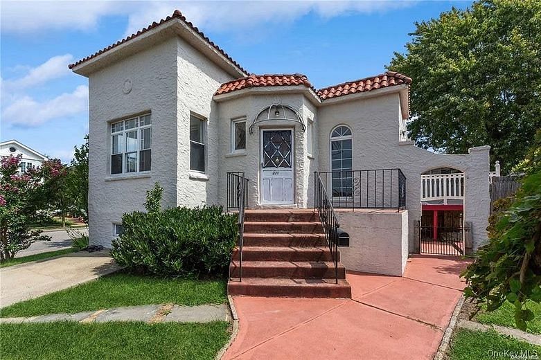 720 Franklin Boulevard