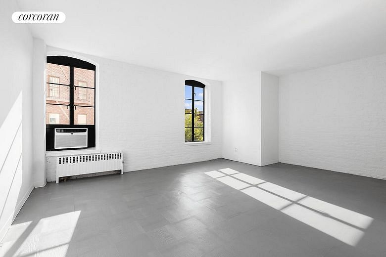 720 Greenwich Street #4P